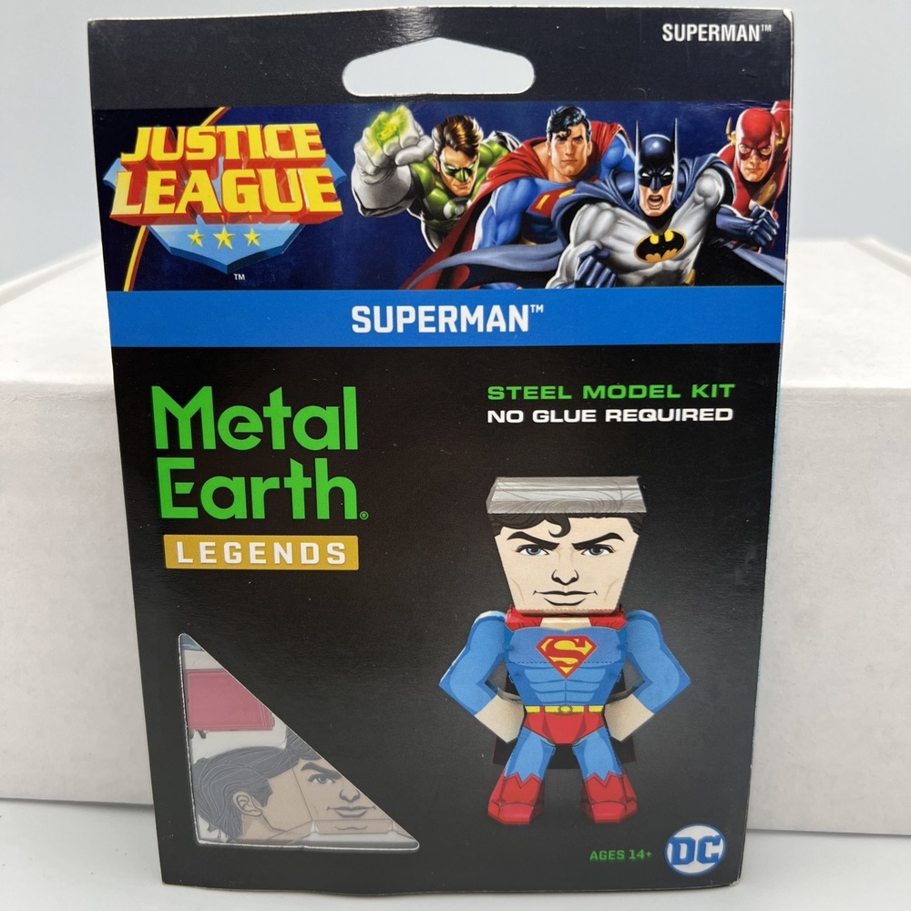 Metal Earth Legends Superman 3D‎ Steel Model Kit~Collectable